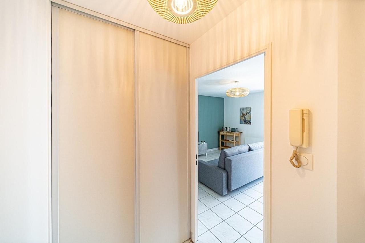וילאורבן Appartement Cosy Avec Balcony And Garage-Charpennes מראה חיצוני תמונה