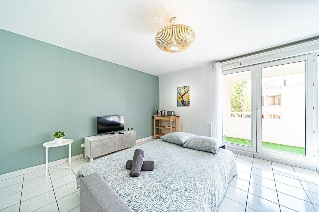 וילאורבן Appartement Cosy Avec Balcony And Garage-Charpennes מראה חיצוני תמונה