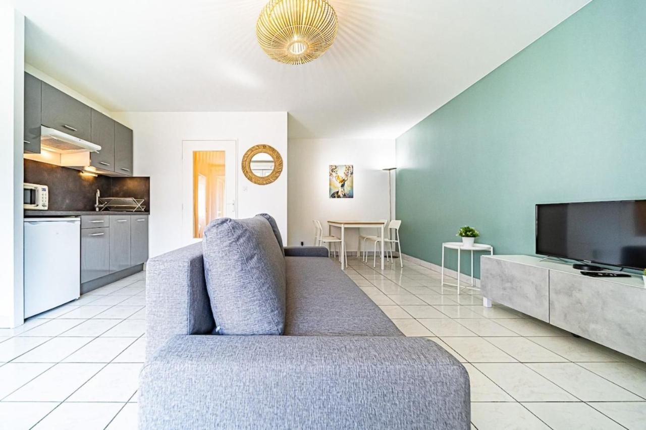 וילאורבן Appartement Cosy Avec Balcony And Garage-Charpennes מראה חיצוני תמונה