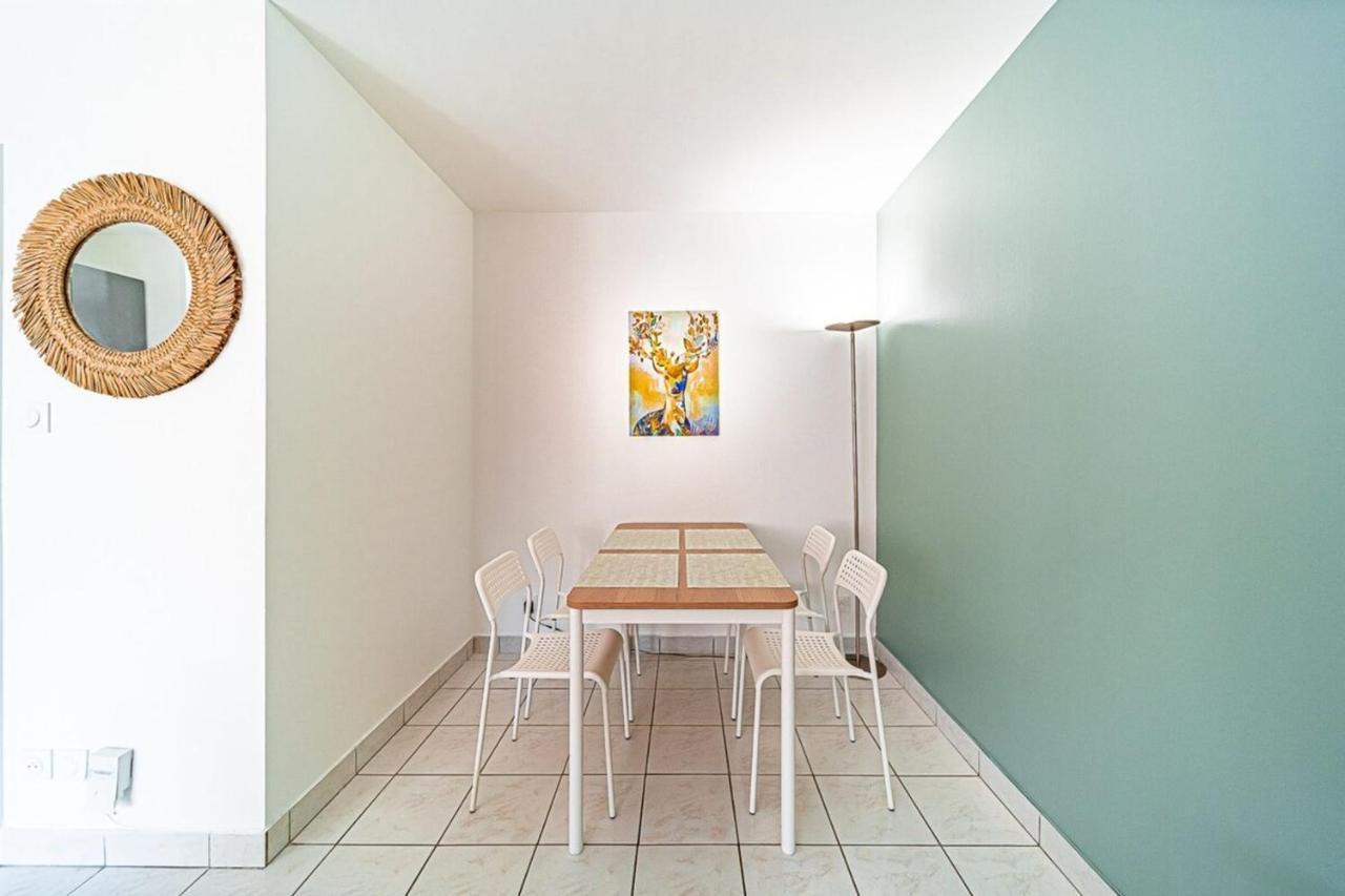 וילאורבן Appartement Cosy Avec Balcony And Garage-Charpennes מראה חיצוני תמונה