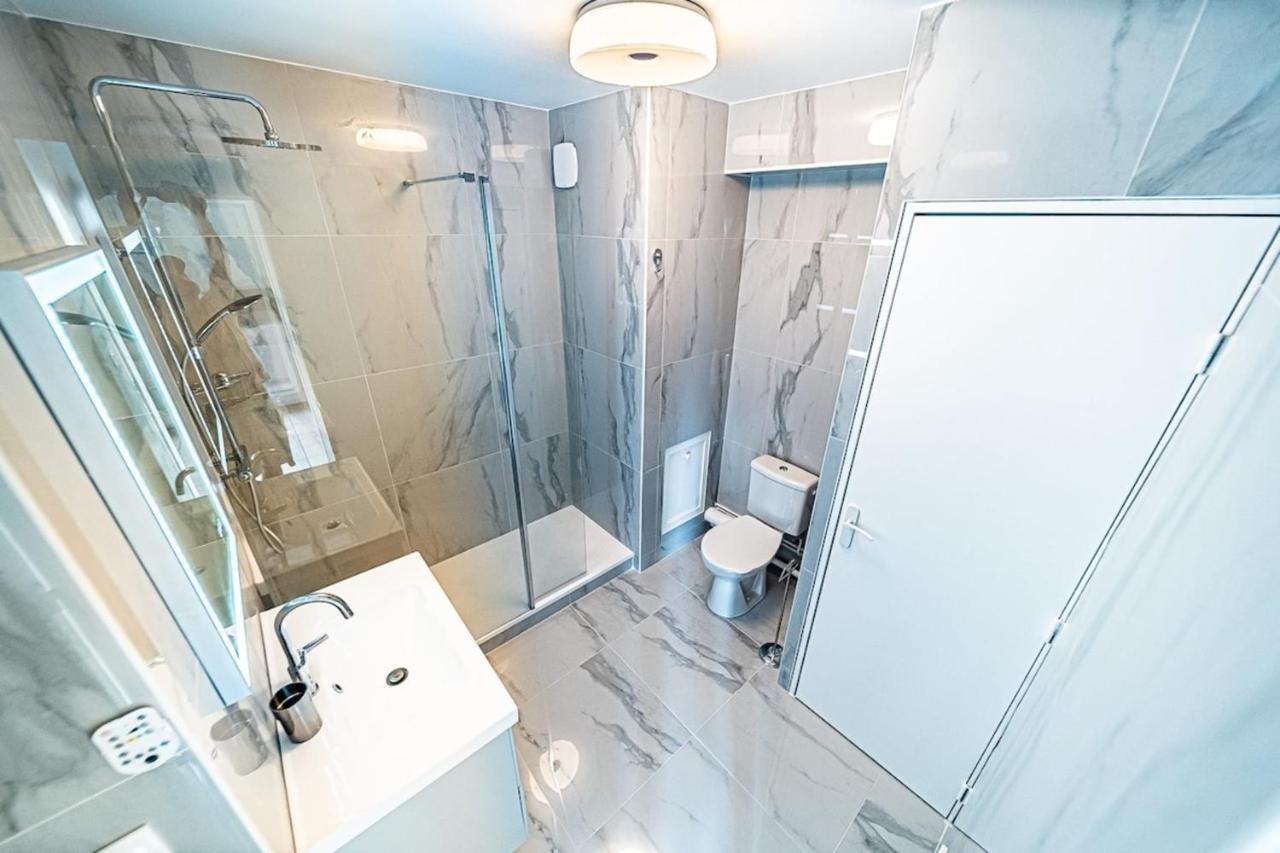 וילאורבן Appartement Cosy Avec Balcony And Garage-Charpennes מראה חיצוני תמונה